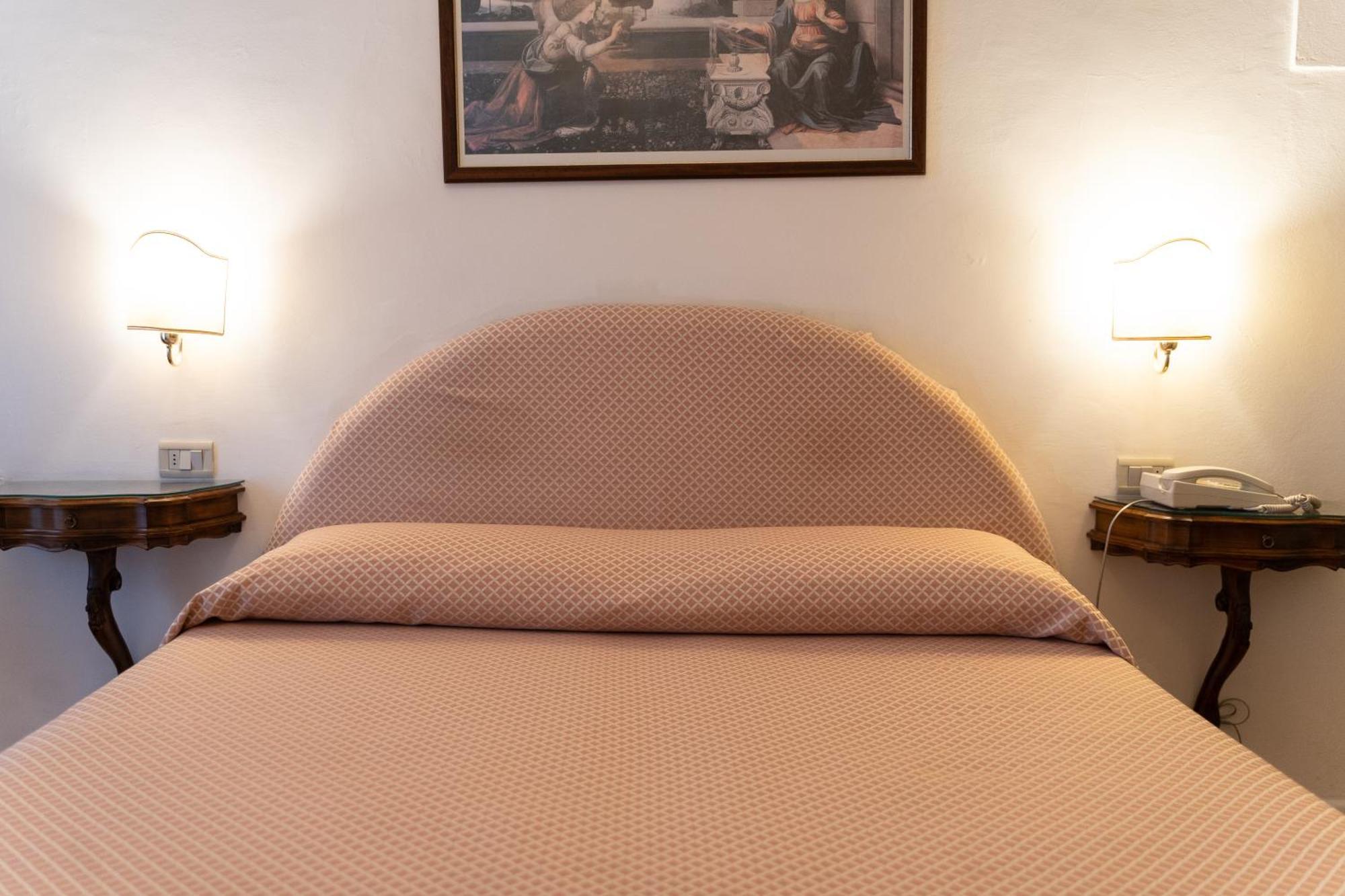 Belvedere Hotel 2*